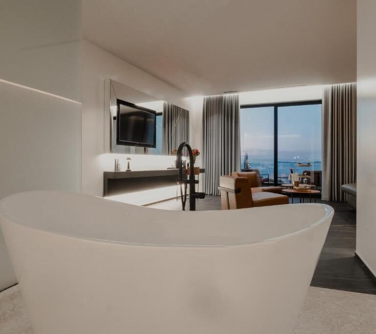 d235c31c-f8c4-4ce9-a4cf-2f944d96ba83